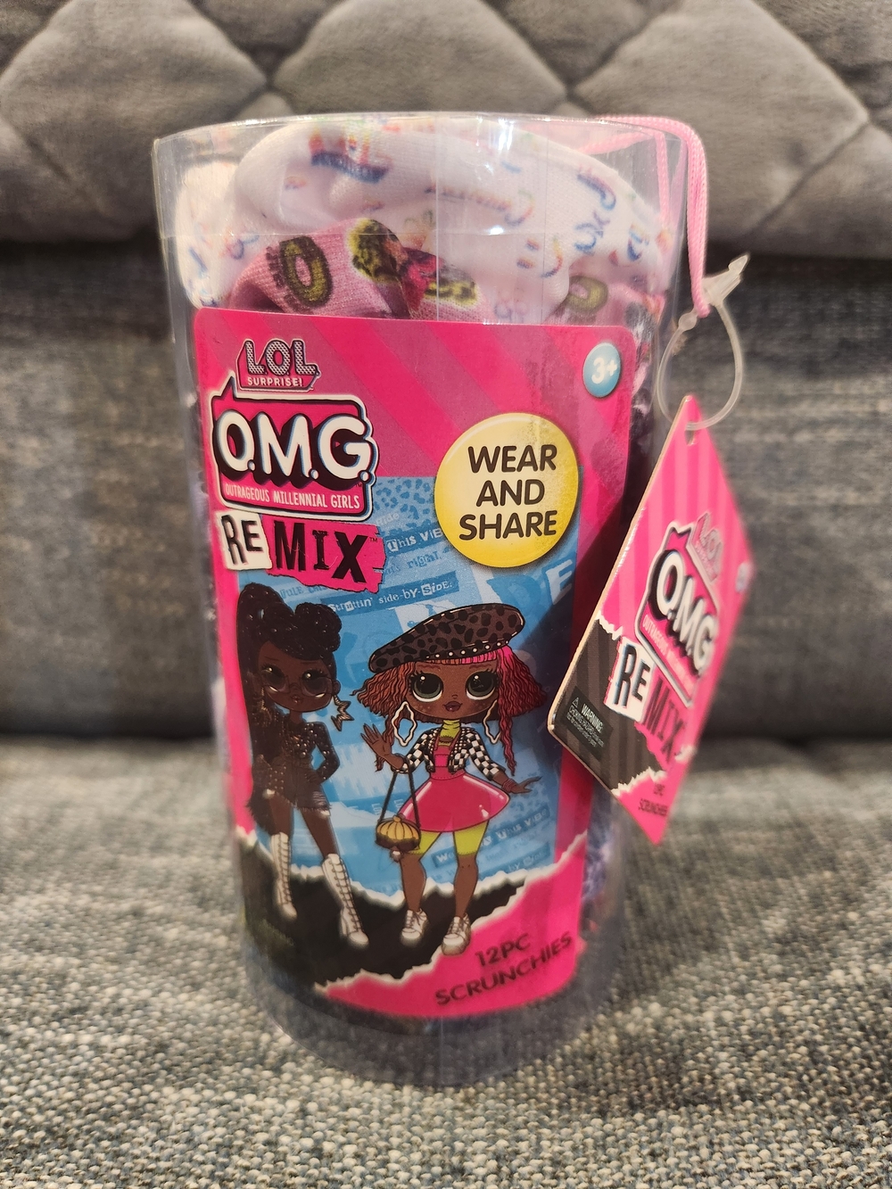 L.O.L. Surprise! OMG Remix Scrunchies - Pink & White Set